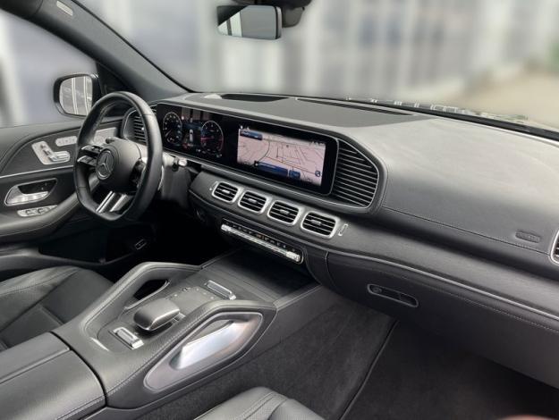 MERCEDES-BENZ GLE 300 d 4MATIC AMG Line Night  (15/18)