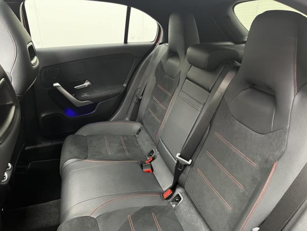MERCEDES-BENZ Classe A 180 AMG Line  