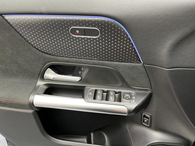 MERCEDES-BENZ EQA 250+  