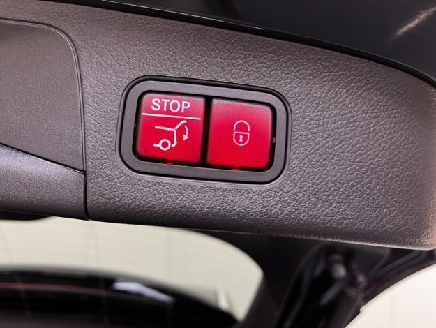 MERCEDES-BENZ EQA 250+  