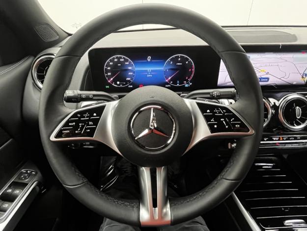 MERCEDES-BENZ GLB 200 d Progressive Line  