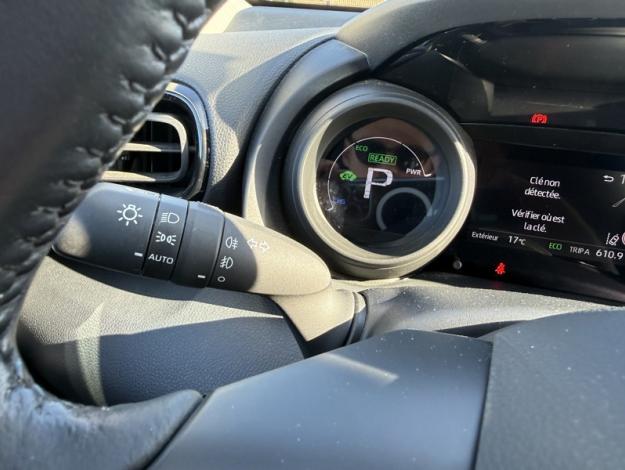 TOYOTA Yaris Hybride 116h Design  Pack