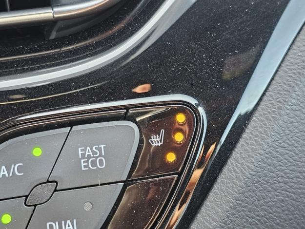 TOYOTA C-HR 1.8 HYBRIDE 122 GRAPHIC  
