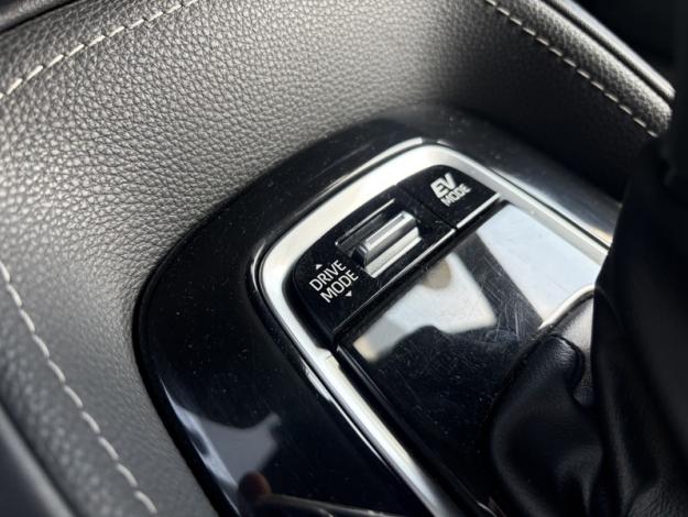 TOYOTA Corolla Hybride 122h Design  COROLLA TS 1.8L 122 CH DESIGN .