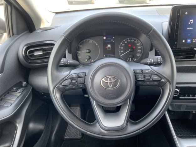 TOYOTA Yaris 1.5 116h Dynamic MC24  
