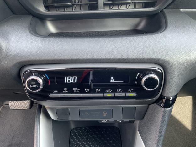 TOYOTA Yaris 1.5 116h Dynamic MC24  