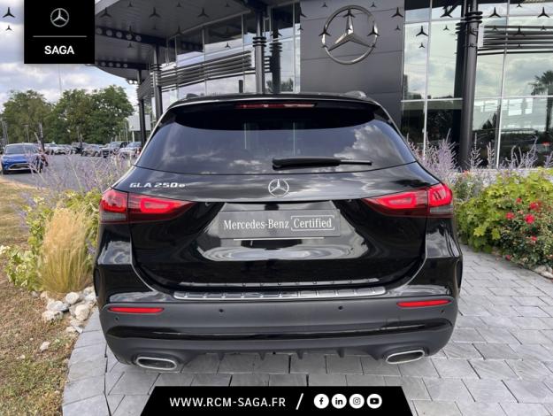 MERCEDES-BENZ GLA 250 e AMG Line  