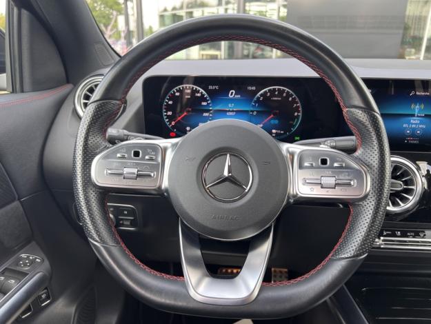 MERCEDES-BENZ GLA 250 e AMG Line  