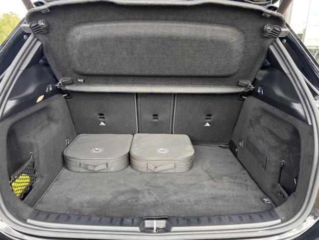 MERCEDES-BENZ GLA 250 e AMG Line  