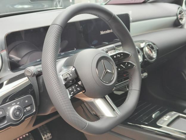MERCEDES-BENZ A-Klasse A 180