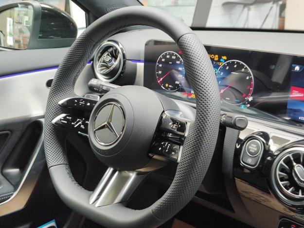 MERCEDES-BENZ A-Klasse A 180