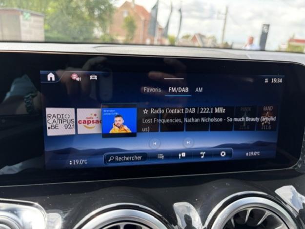 MERCEDES-BENZ GLB 180 d Luxury Pack Night 7 places  