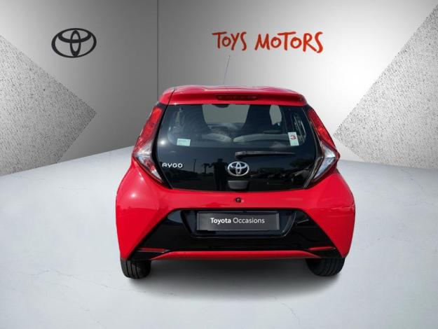 TOYOTA Aygo 1.0 VVT-i x-play  