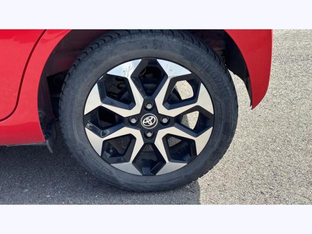 TOYOTA Aygo 1.0 72 ch  x-play x-app  1.0 72 ch 