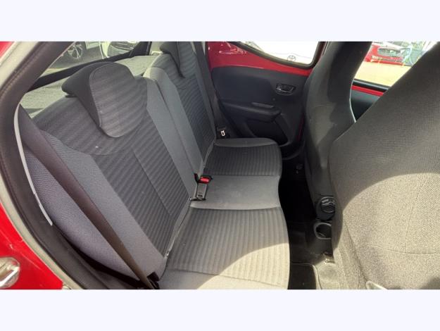 TOYOTA Aygo 1.0 72 ch  x-play x-app  1.0 72 ch 