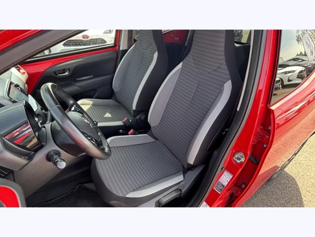TOYOTA Aygo 1.0 72 ch  x-play x-app  1.0 72 ch 