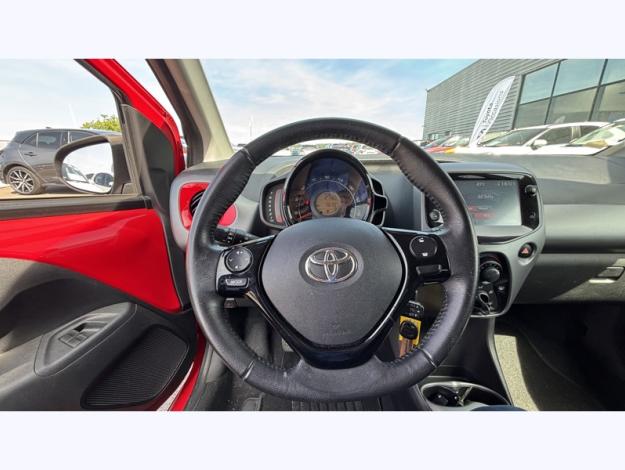 TOYOTA Aygo 1.0 72 ch  x-play x-app  1.0 72 ch 