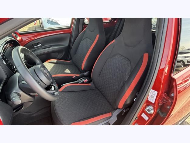 TOYOTA Aygo X 1.0 VVT-i 72 Design   