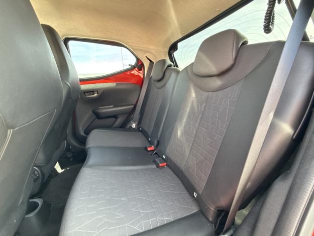 TOYOTA Aygo 1.0 VVT-i x-clusiv   