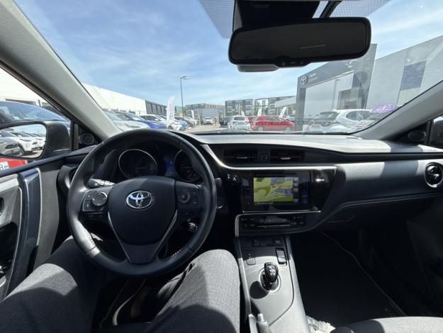 TOYOTA Auris 1.8 HYBRID 136 CVT DESIGN  