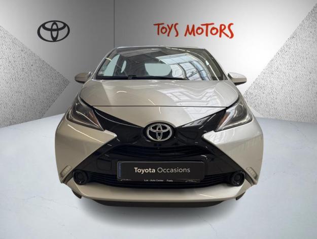 TOYOTA Aygo 1.0 VVT-i x-play  