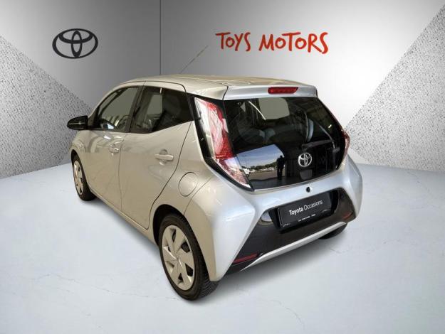 TOYOTA Aygo 1.0 VVT-i x-play  