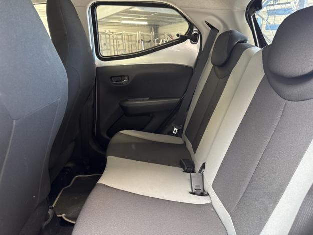 TOYOTA Aygo 1.0 VVT-i x-play  