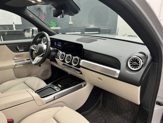 MERCEDES-BENZ GLB 200 d Luxury Line Facelift  