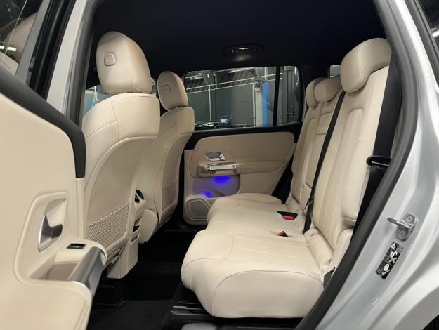 MERCEDES-BENZ GLB 200 d Luxury Line Facelift  