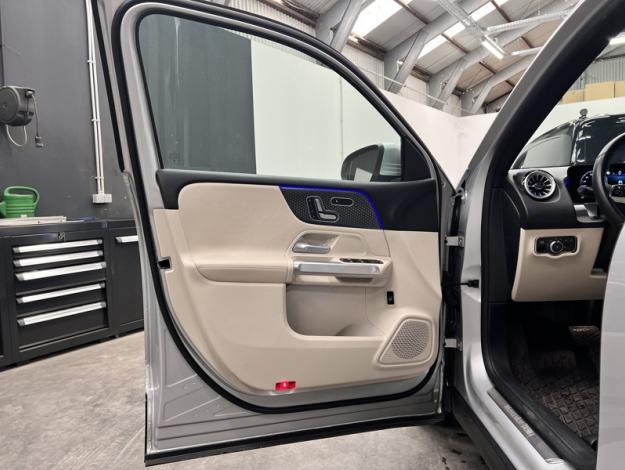 MERCEDES-BENZ GLB 200 d Luxury Line Facelift  