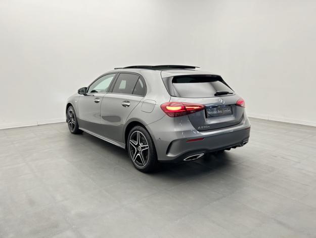 MERCEDES-BENZ A 250 e AMG Pack Night   