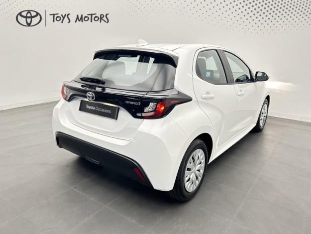 TOYOTA Yaris 116h Dynamic Business   