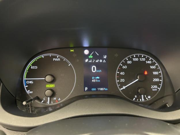 TOYOTA Yaris 116h Dynamic Business   