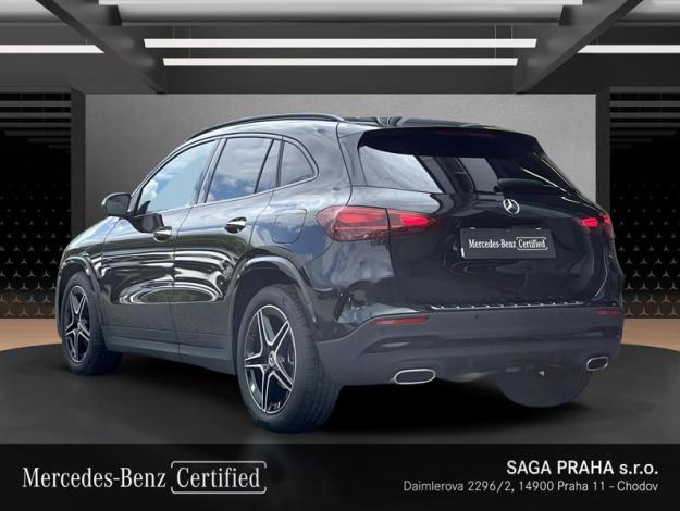 MERCEDES-BENZ GLA 200 d AMG Night (3/21)