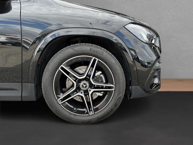 MERCEDES-BENZ GLA 200 d AMG Night (9/21)