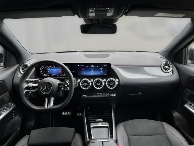 MERCEDES-BENZ GLA 200 d AMG Night (14/21)