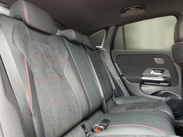 MERCEDES-BENZ GLA 200 d AMG Night (20/21)