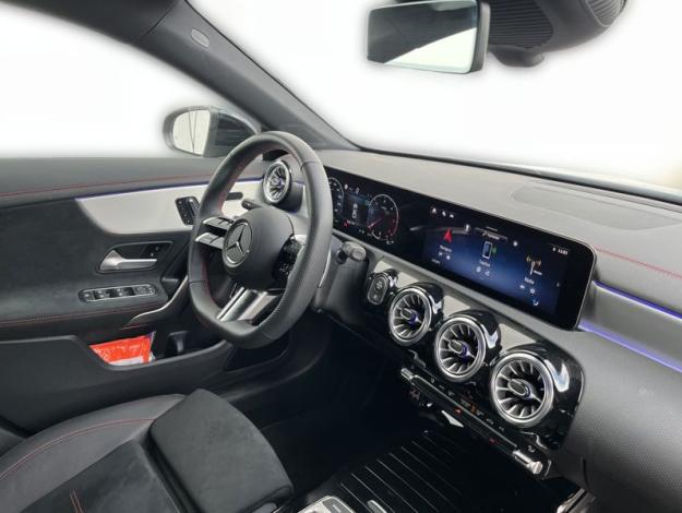 MERCEDES-BENZ CLA-Třída CLA 200 d kupé AMG Night (19/21)