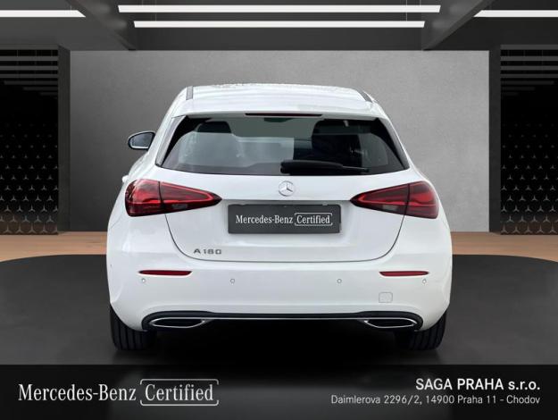 MERCEDES-BENZ A-Třída A 180 Progressive Edition (4/20)