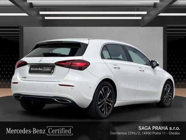 MERCEDES-BENZ A-Třída A 180 Progressive Edition (5/20)
