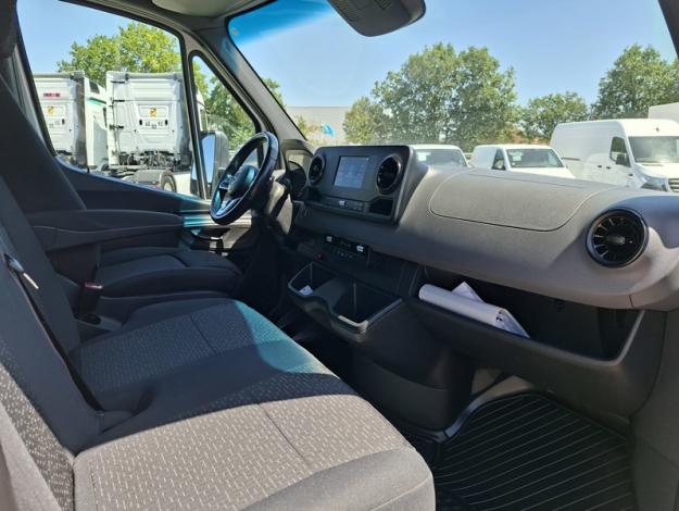 MERCEDES-BENZ Sprinter 519 CDI Long  