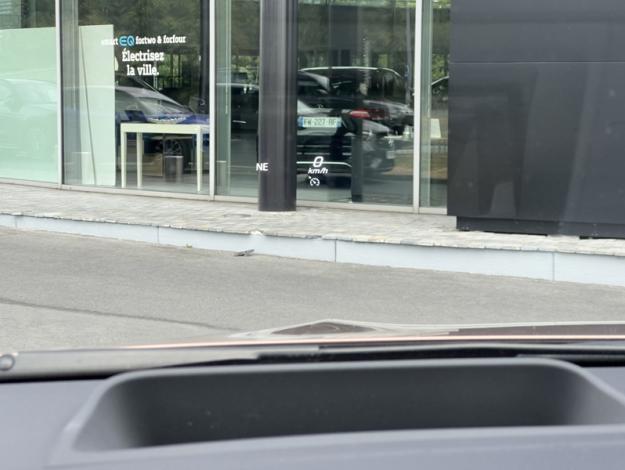 MERCEDES-BENZ EQA 250+ AMG Line  