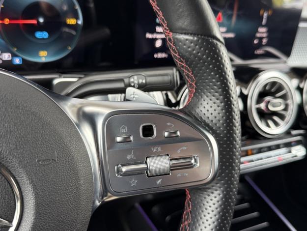 MERCEDES-BENZ EQB 350 4MATIC AMG Line  