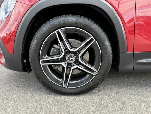 MERCEDES-BENZ GLB 200 d AMG Line  