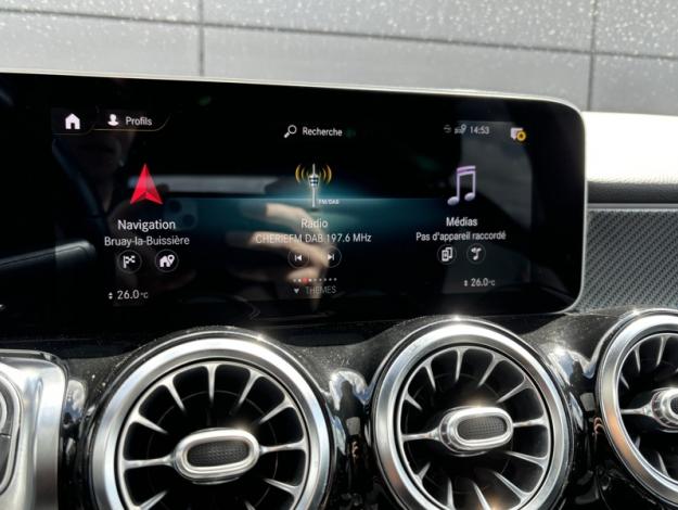 MERCEDES-BENZ GLB 200 d AMG Line  