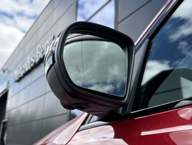 MERCEDES-BENZ GLB 200 d AMG Line  