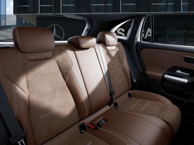 MERCEDES-BENZ GLA 180 Edition 140  GLA 180 Edition 140