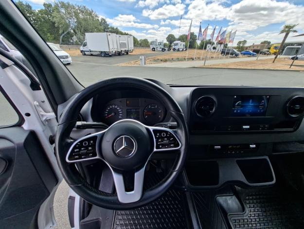 MERCEDES-BENZ Sprinter 519 CDI Standard V6  