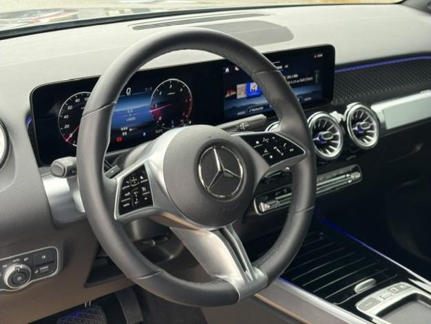 MERCEDES-BENZ GLB 180 d Luxury Line 7 places pack Night  