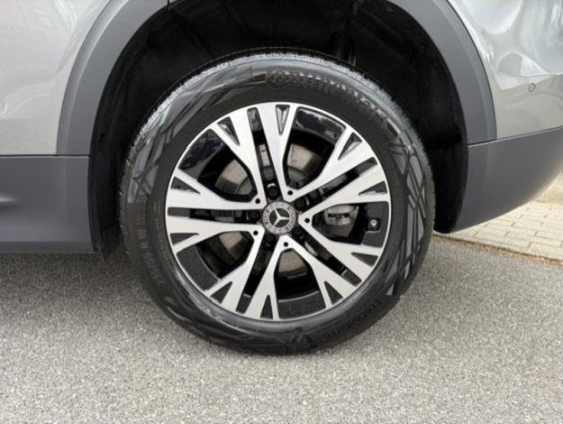 MERCEDES-BENZ GLB 180 d Luxury Line 7 places pack Night  